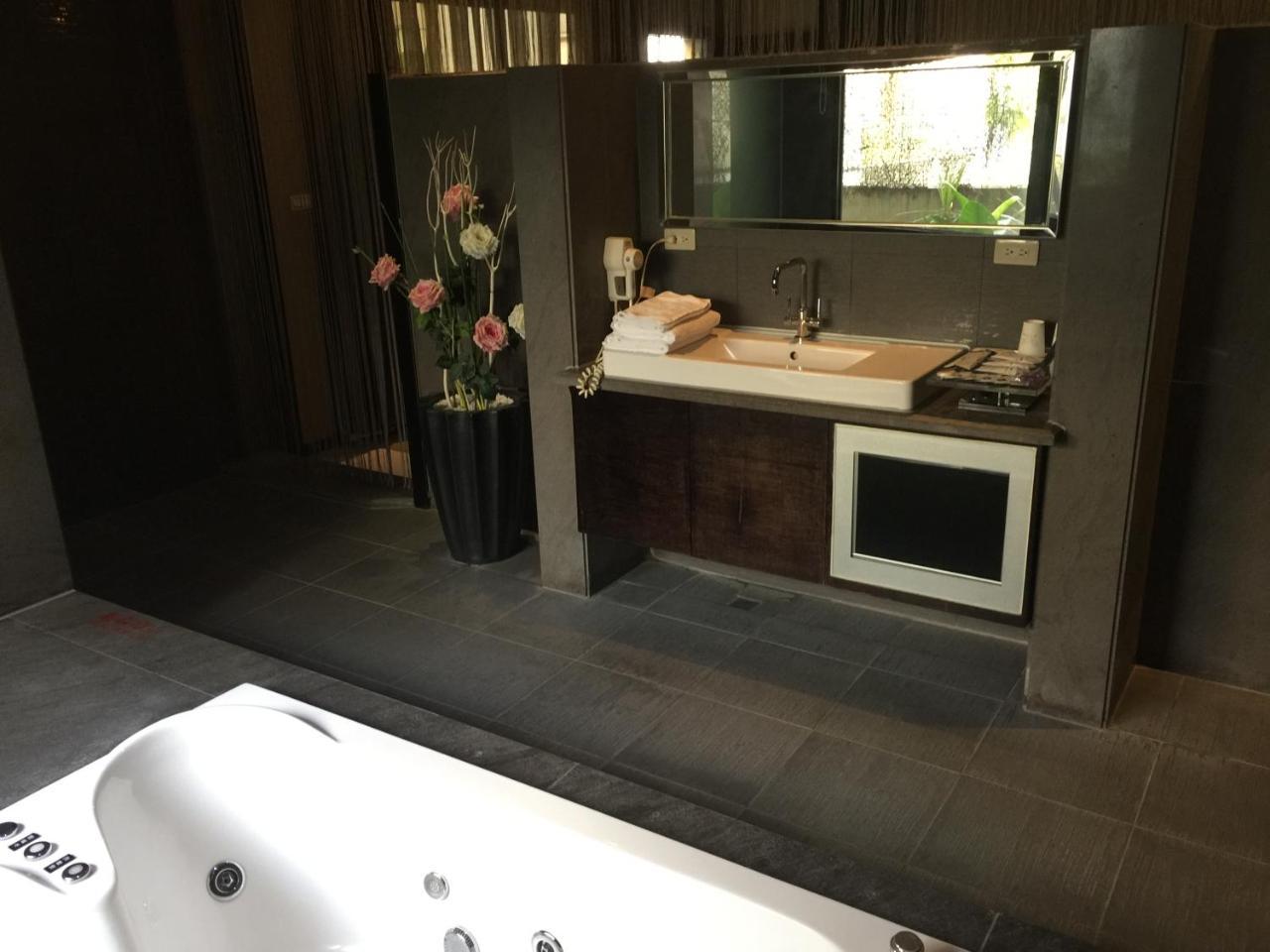 Li-Gin Motel 嘉義市 エクステリア 写真